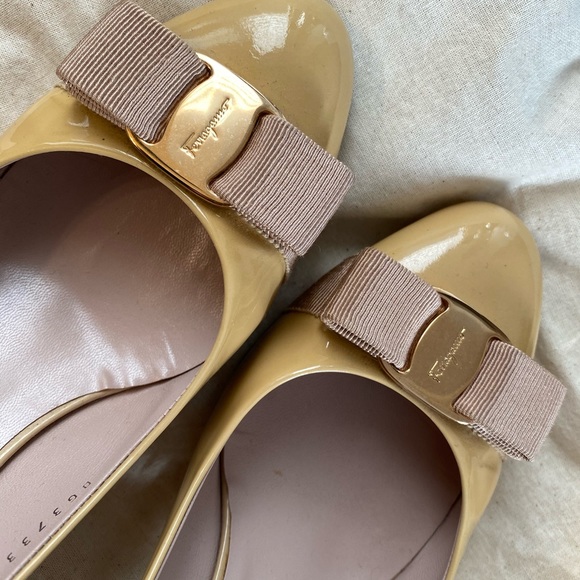 Salvatore Ferragamo pump - Picture 3 of 7